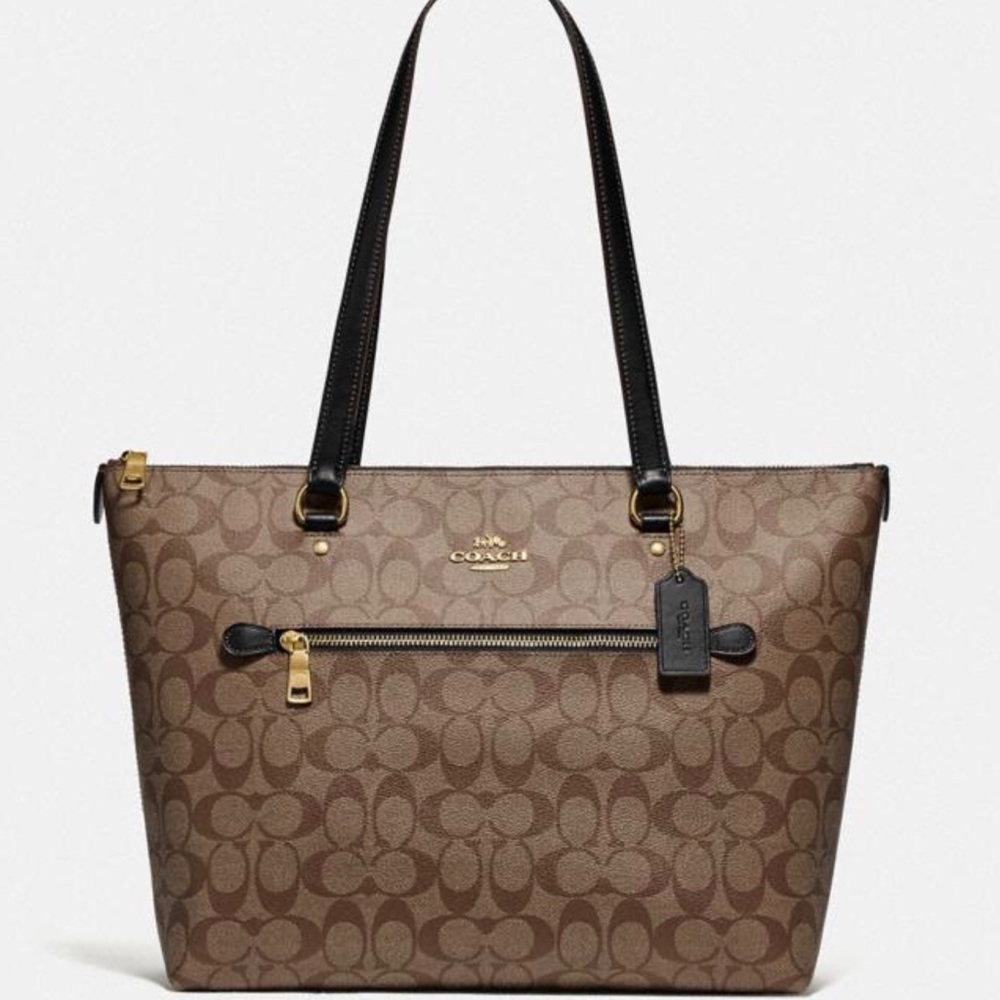 🚨SOLD 🚨 Coach Gallery Tote In Signature Canvas